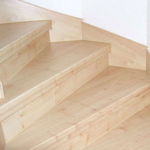 Treppenrenovierung Laminat ahorn