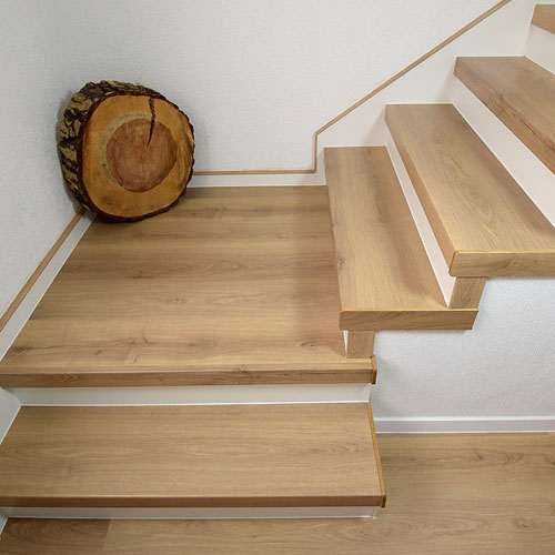 Treppenrenovierung Laminat eiche natur