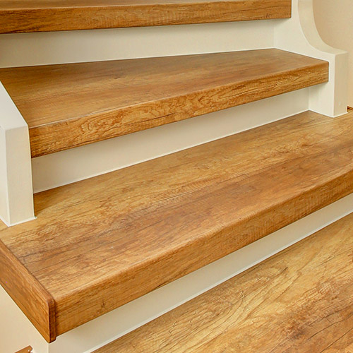 Treppenrenovierung mit Laminatstufen von HAFA Treppen
