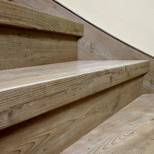 Treppenrenovierung mit Vinylstufen von HAFA Treppen