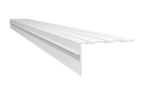 Referenzbild: renovierte Treppe mit HAFA Renovierungsstufen